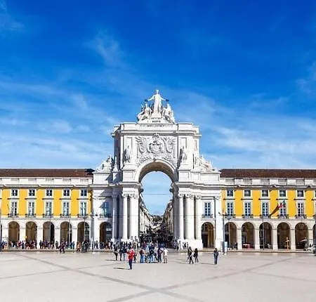 Charming In The Heart Of * Lissabon